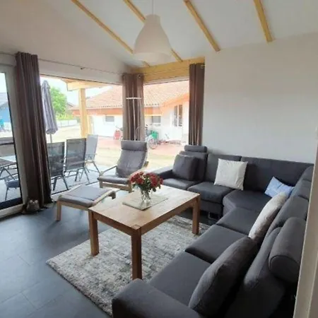 N4 Haus In Nordseenaehe Mit Terrasse Und Garten