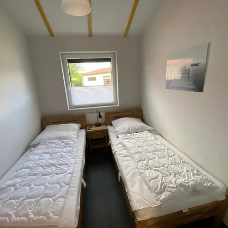 N4 Haus In Nordseenaehe Mit Terrasse Und Garten Butjadingen